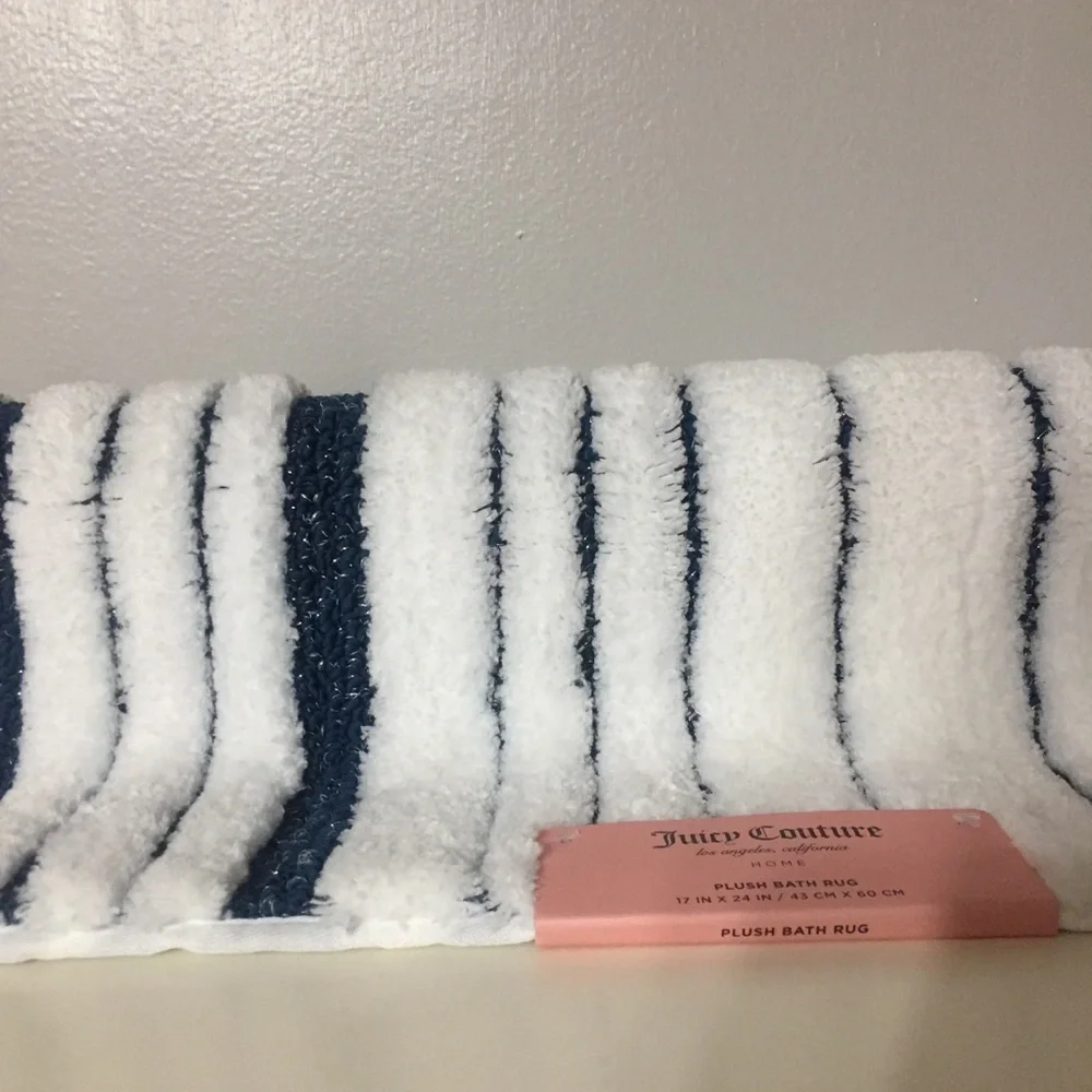 Juicy Couture Bath rug, NWT